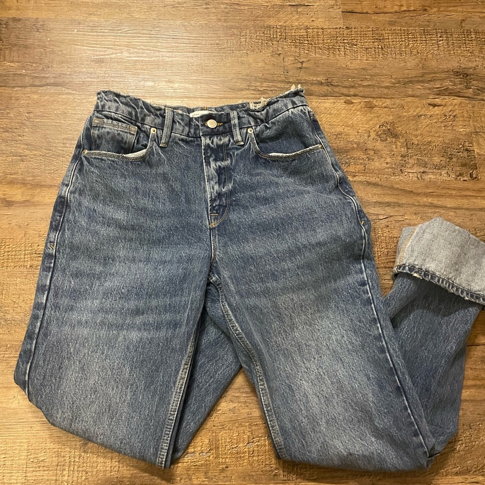 Good American 90’s High Rise Straight Leg Jeans